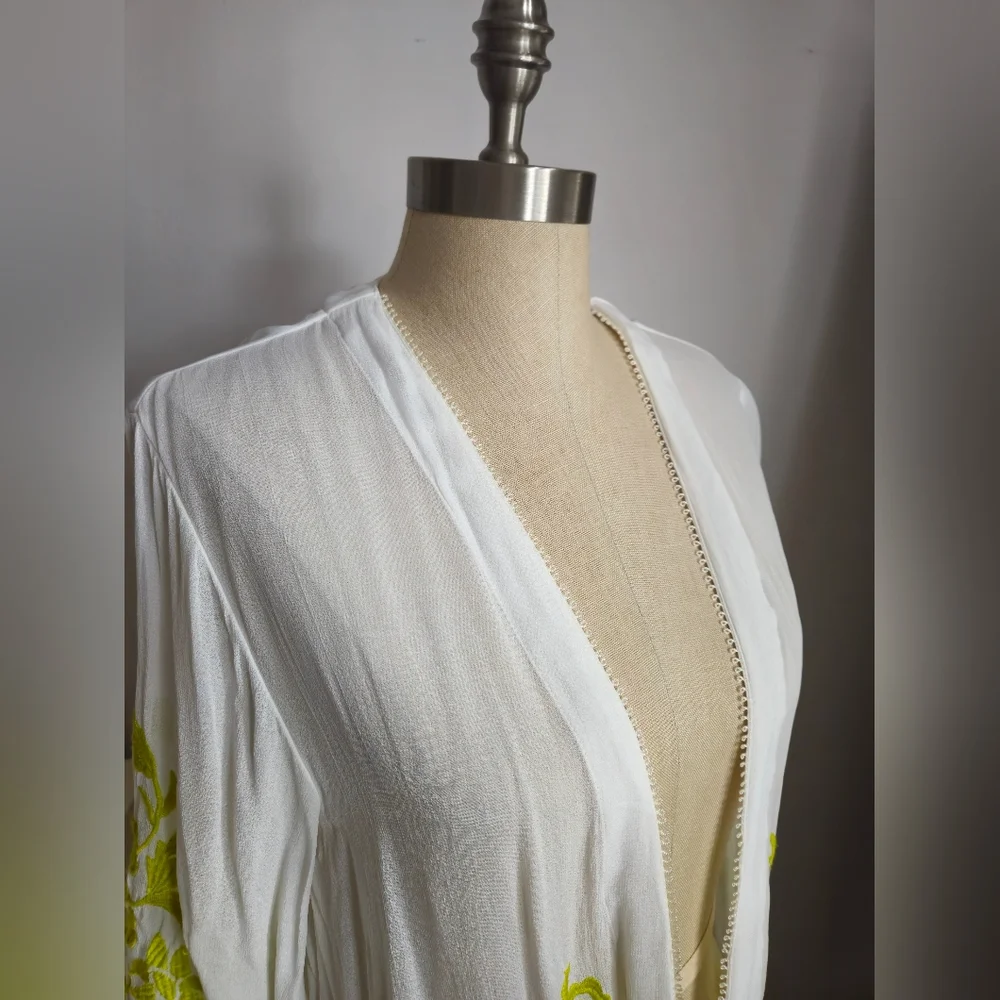 TOPSHOP Lime Green Floral Embroidered Sheer Kimono | SZ 4 / S-M